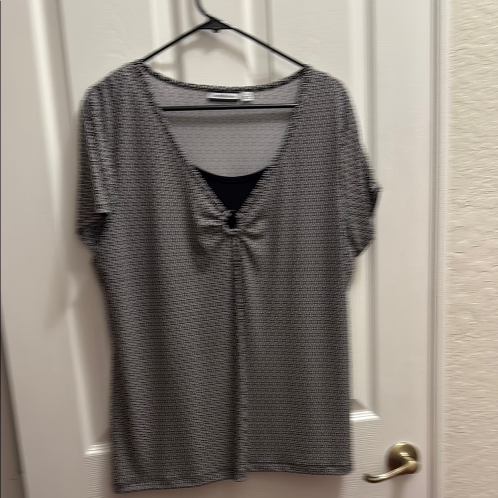 Croft & Barrow Gray Tie Front Short Sleeve Blouse